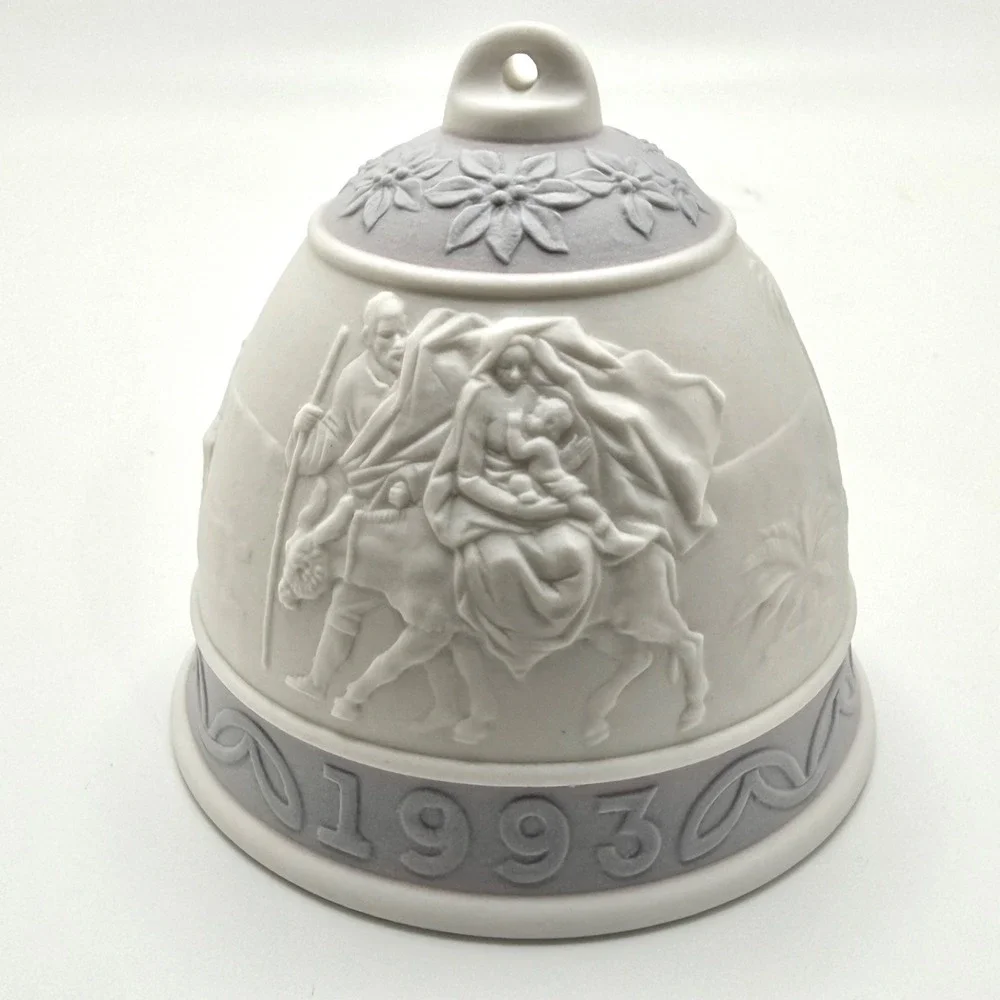 Vintage LLADRO 1993 Porcelain Bell Ornament Nativity Holy Family Spain with Box‎